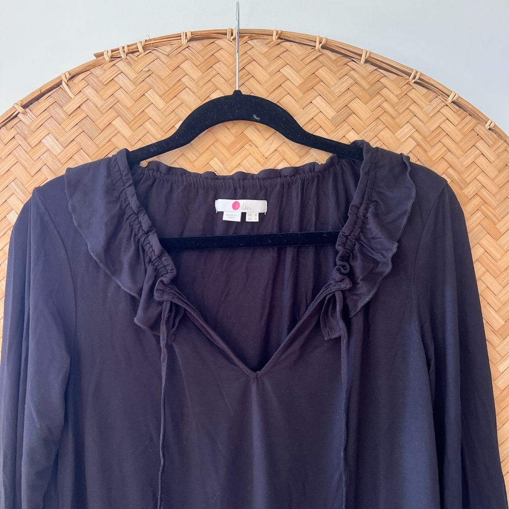 BODEN BLACK LONG SLEEVE TOP W/ RUFFLE COLLAR & KEYHOLE TIE, RUFFLE SLEEVE DETAIL - Picture 10 of 12